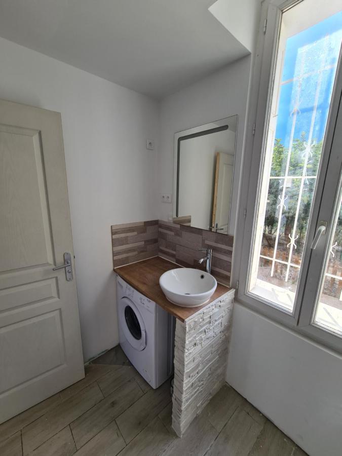 Appartement 60M2 Rdc Avec Jardin Saint-Genis-des-Fontaines Bagian luar foto